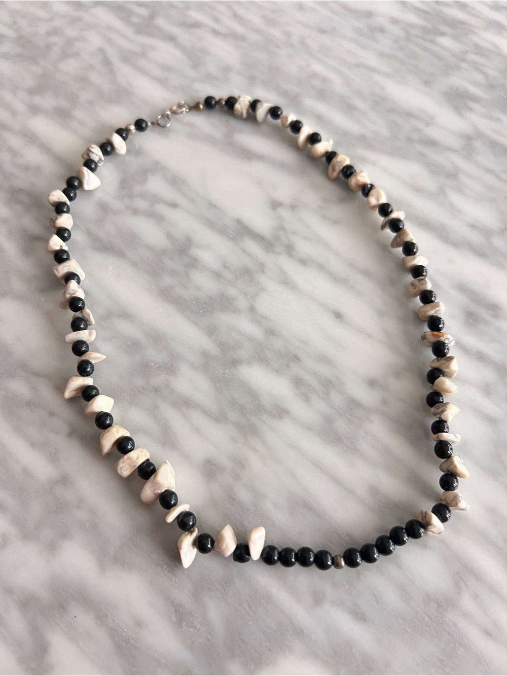 Black and White Stone Beads Necklace